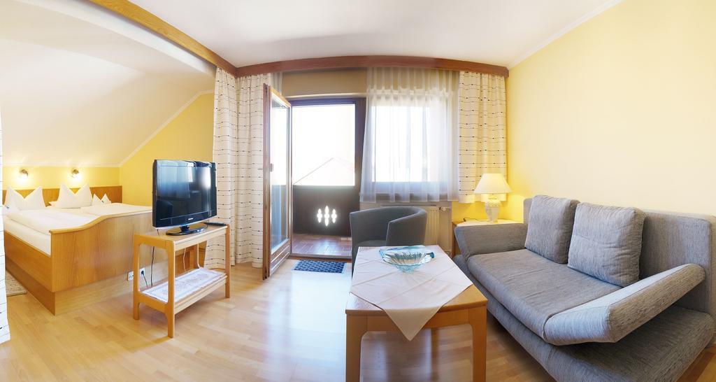 ホテル Haus Renate Bad Füssing 部屋 写真